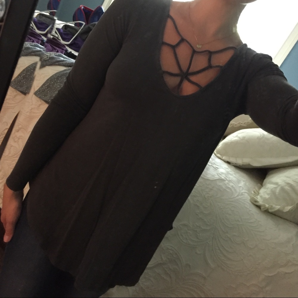 AE cage front tee